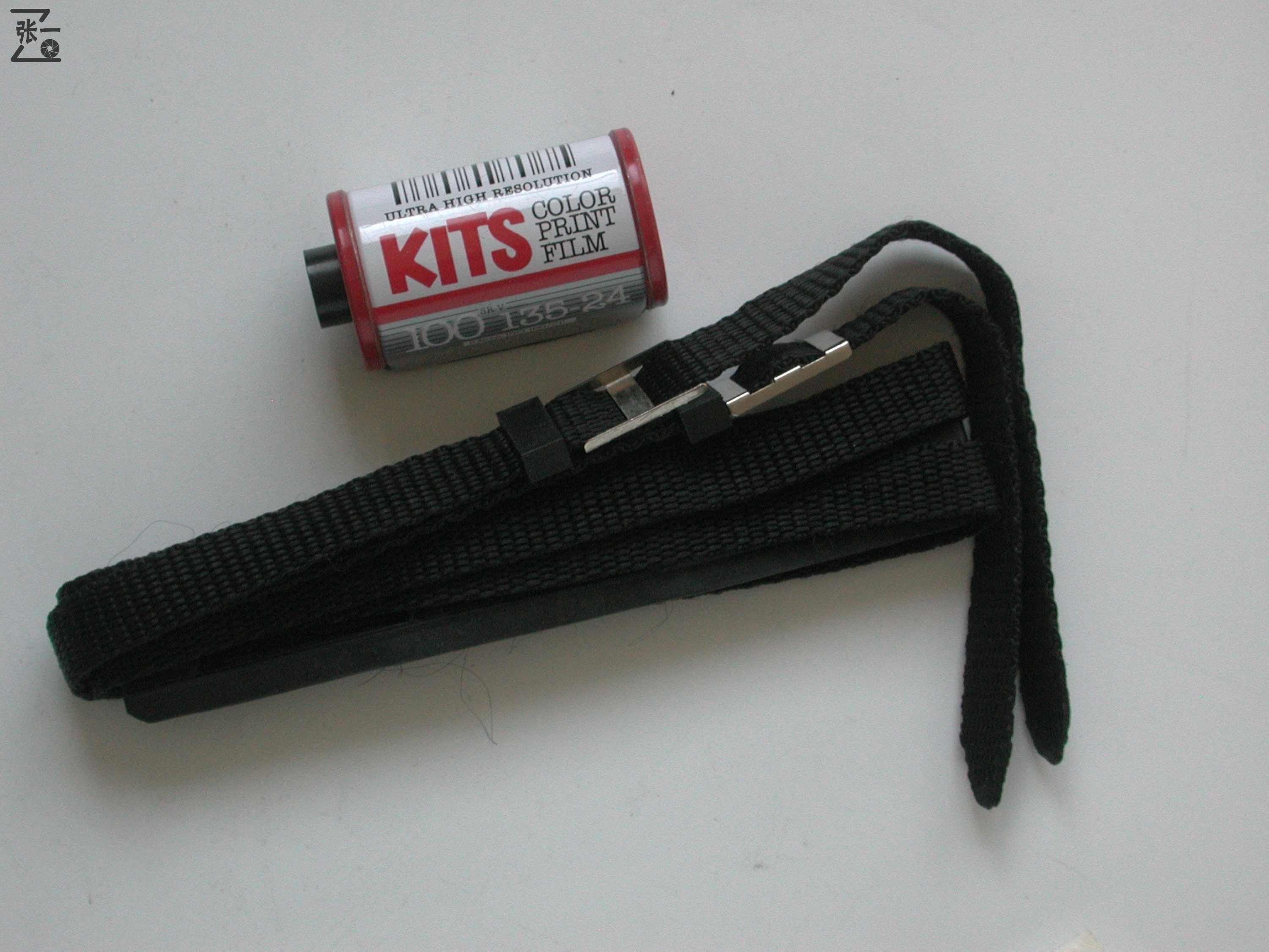 中国重庆生产的明佳MingcaMCK1000单反照相机