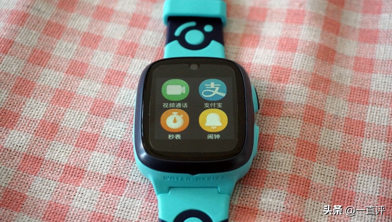 360儿童手表9X评测：20米防水+精准定位，支持视频通话