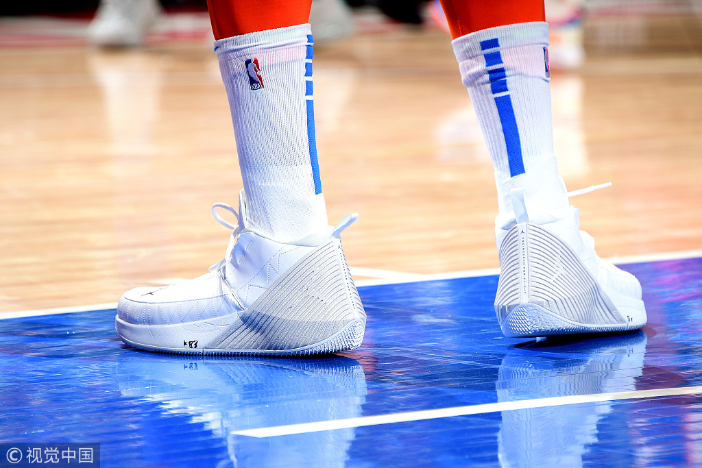 NBA今日球鞋精选：新配色UACurry5来了！库里穿它致敬老爹