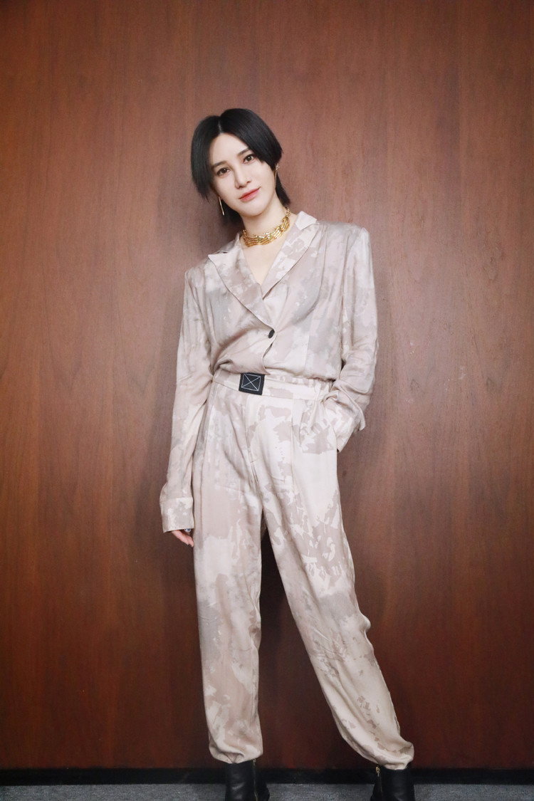 十佳歌手尚雯婕的歌,乐评人尚雯婕