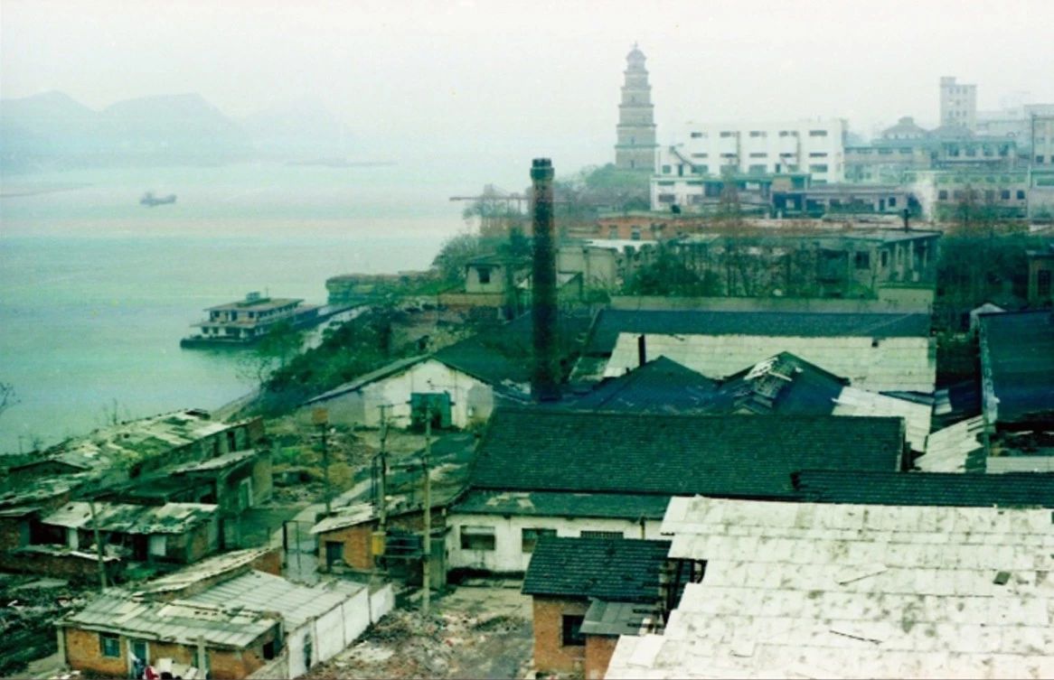 宜昌70岁以上老人免费景点,宜昌70岁高龄补贴