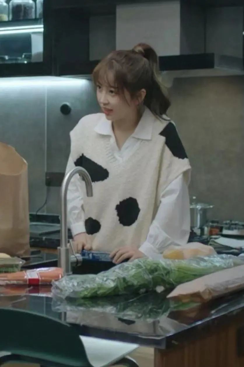 上班女生应该怎么穿比较得体,上班族应该怎么穿