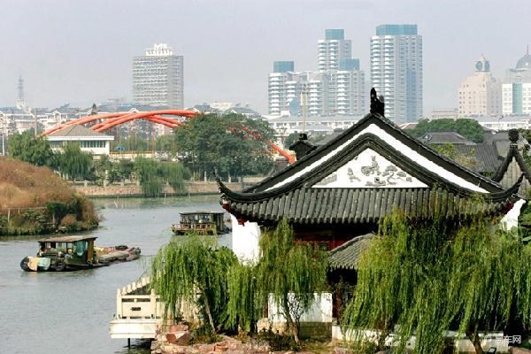 梅湾街一湾一街两小岛