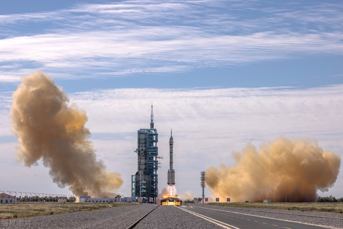 世界十大运载火箭排名现役,全球十大重型火箭发射