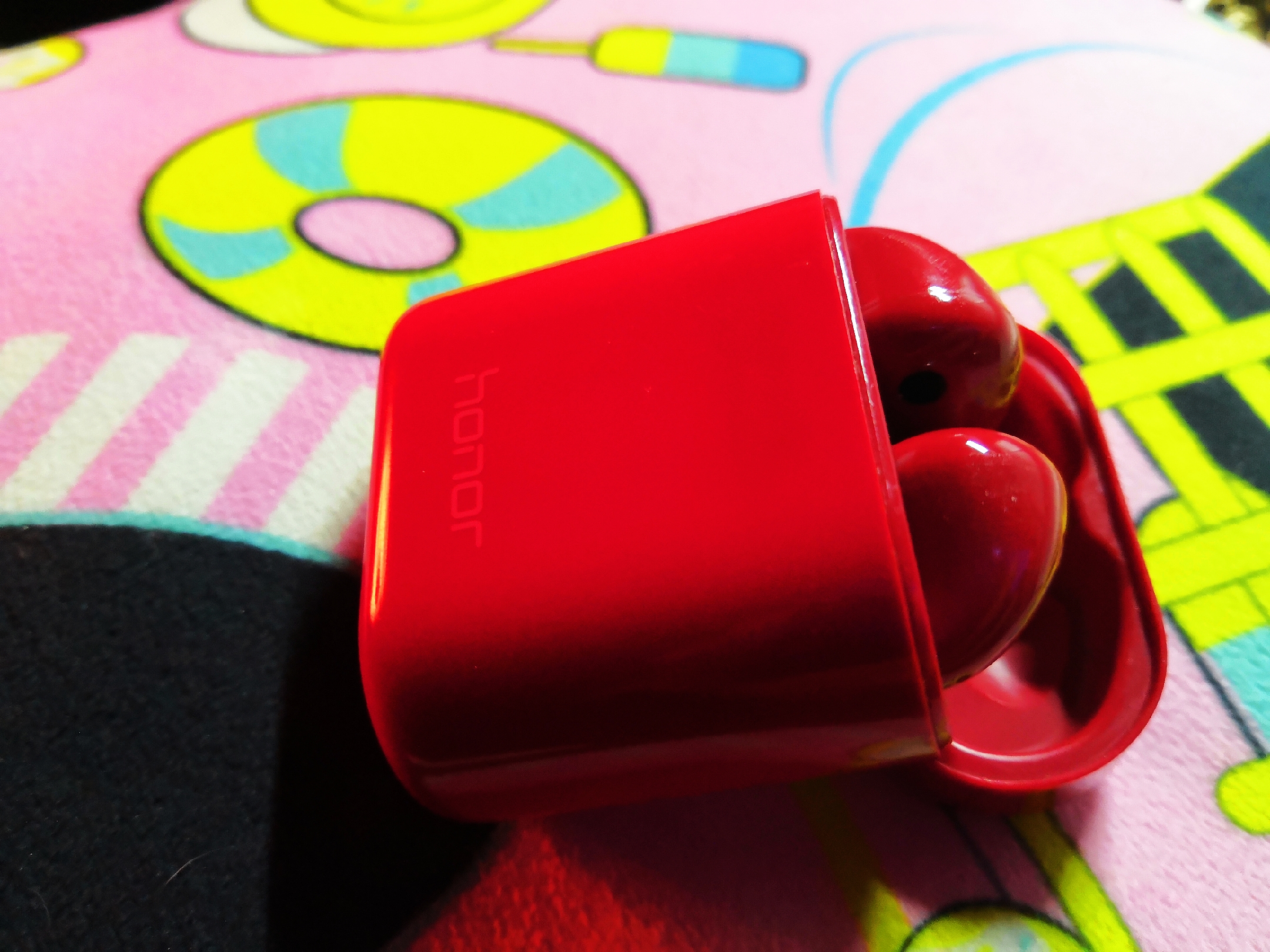 荣耀flypodspro耳机不充电,flypodspro