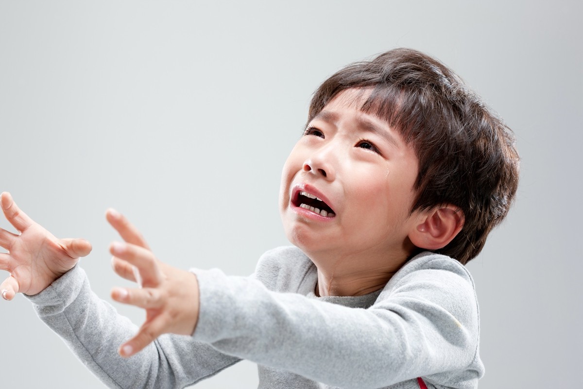 家有高敏感的宝宝，父母教育要注意5点，才能培养孩子的自信