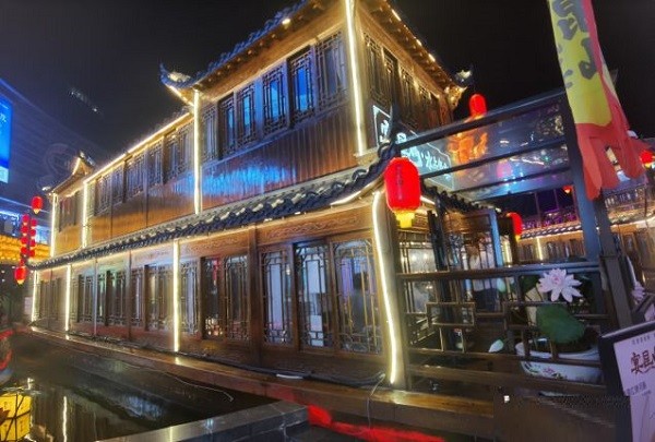 位于昆山中山路的网红夜市，美食数不胜数，那么消费水平如何？