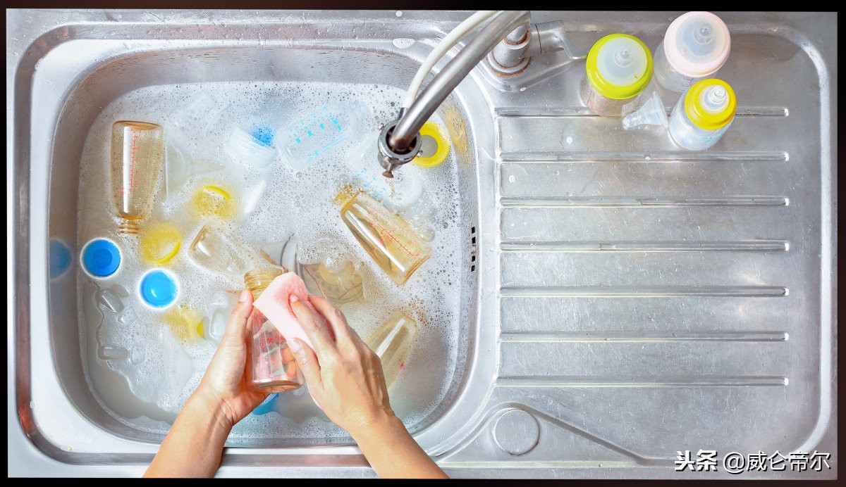 深夜情不自禁的搜索的不是前度，而是现实敲醒了你，让你觉悟了~