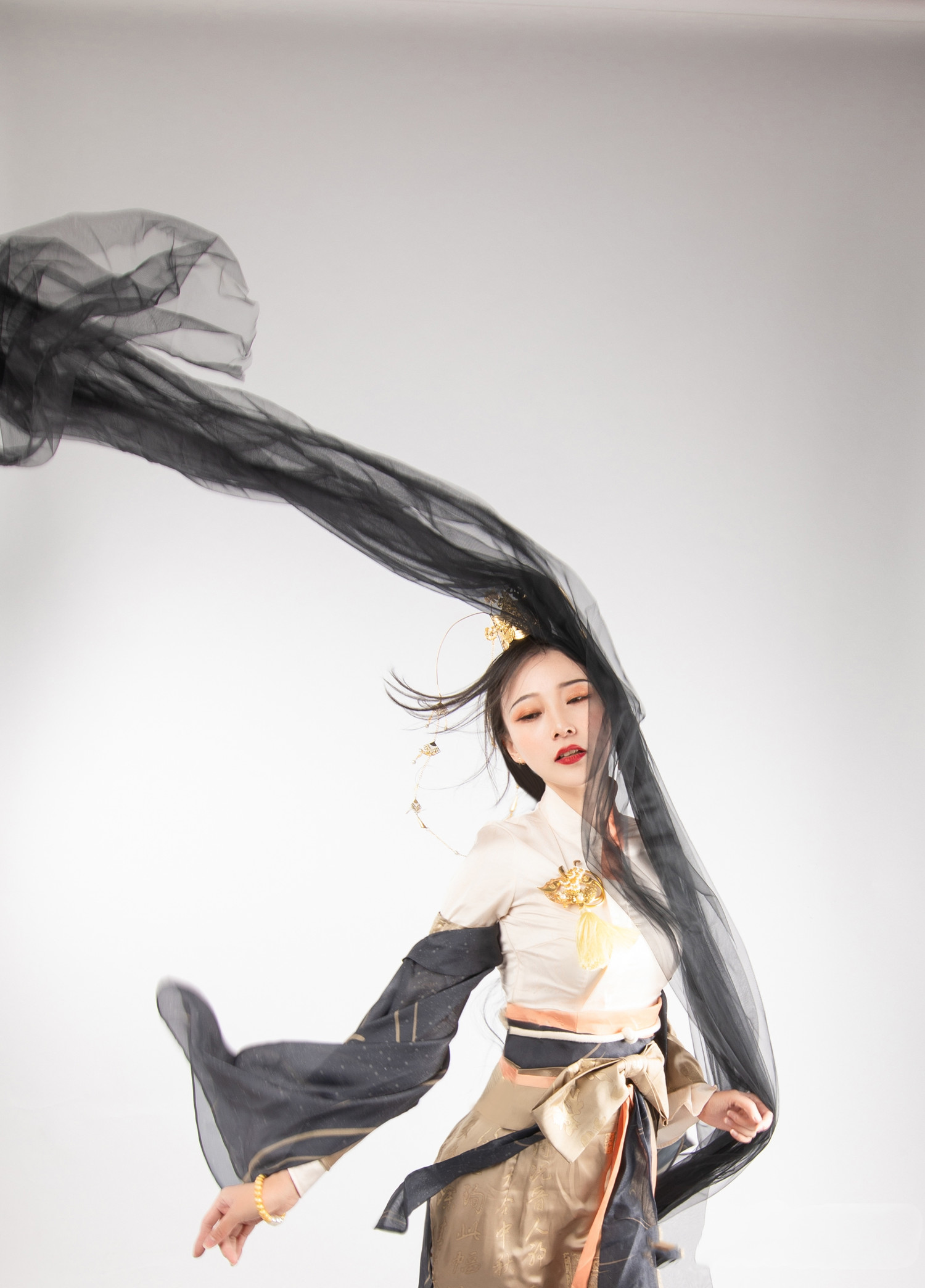 天涯明月刀白衣公子羽cos,天涯明月刀cosplay太白