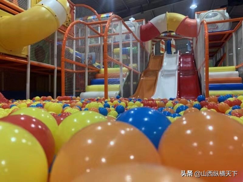 太原市小店区有蹦床的地方在哪,给大家推荐一个好地方游乐园
