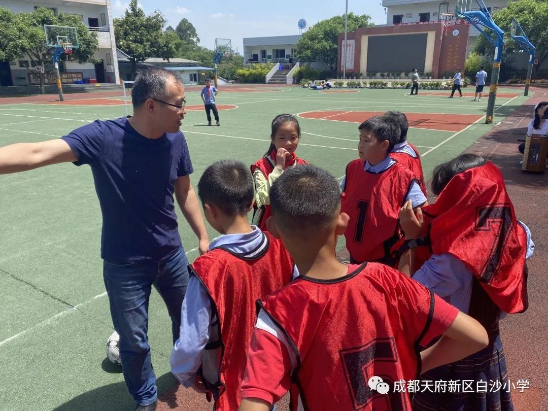 足球联赛暨校园足球,足球转动梦想