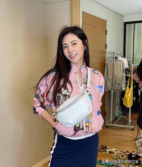 “耐老”只服8位明星，靠运动和自律，不打针不整容，越老越好看