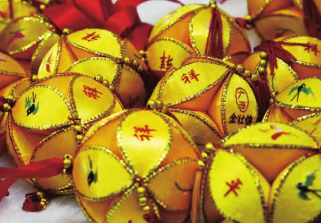 壮族的三月三歌节的来历,广西壮族三月三是纪念刘三姐吗