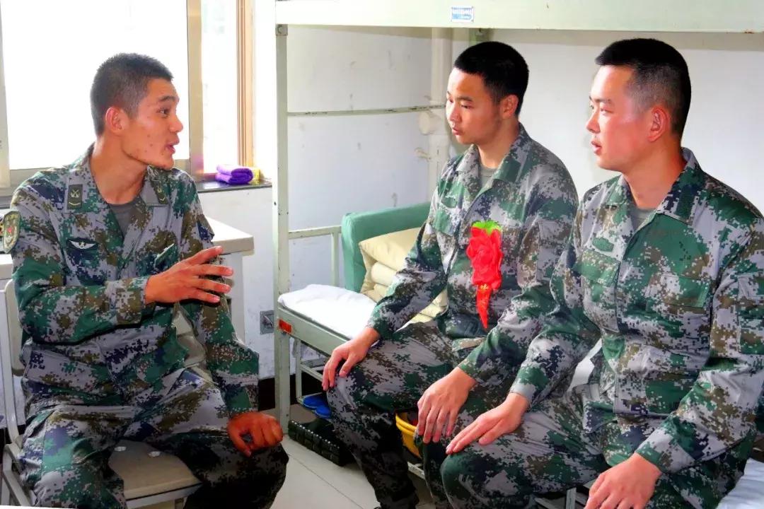 新兵来了吗,戈壁新兵第一次拉练
