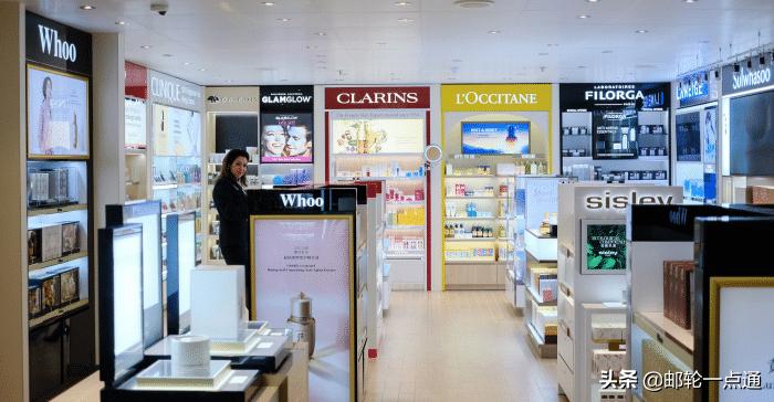 歌诗达威尼斯号邮轮夜景视频,亚洲最大邮轮歌诗达威尼斯号