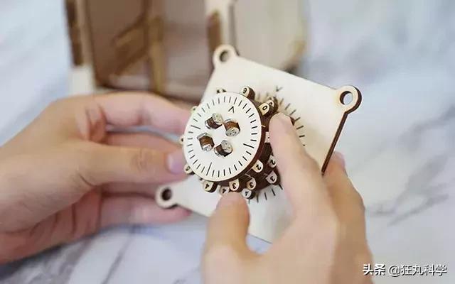 收音机改金属探测器制作视频,可以自己动手制作的发射器玩具