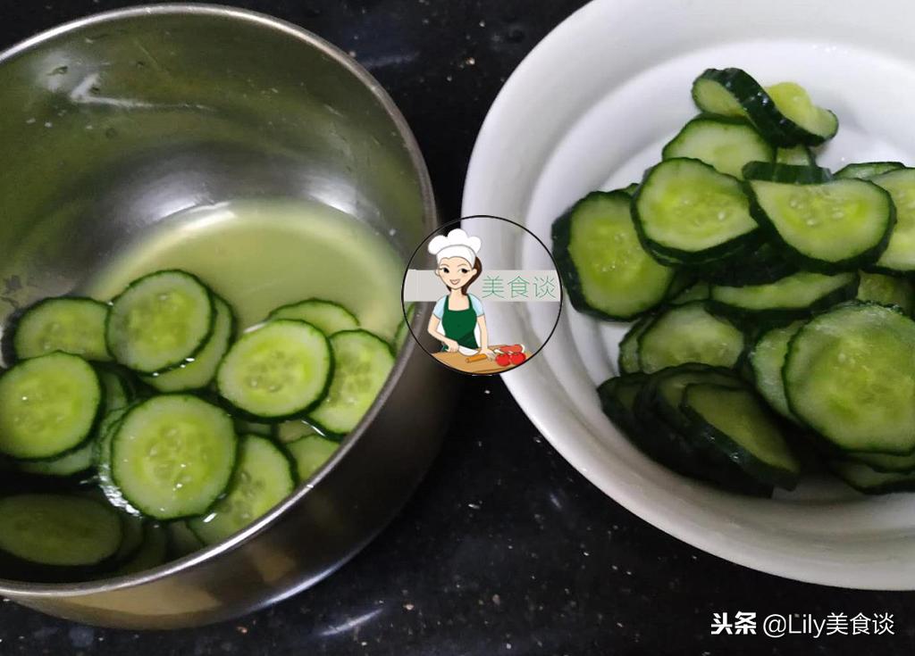 炒黄瓜怎么切不下水,炒黄瓜不变色的方法