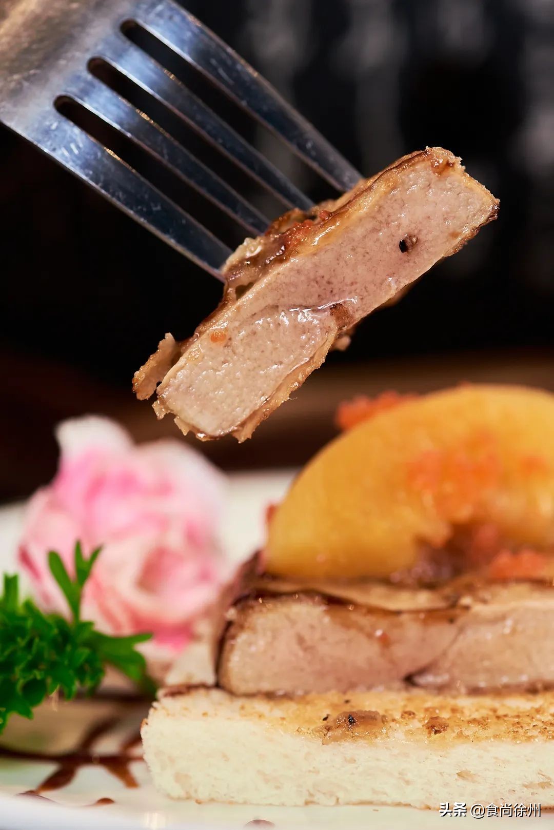 徐州张柏芝一秒到日本？其实正在吃日料，和服免费穿，过足cos瘾