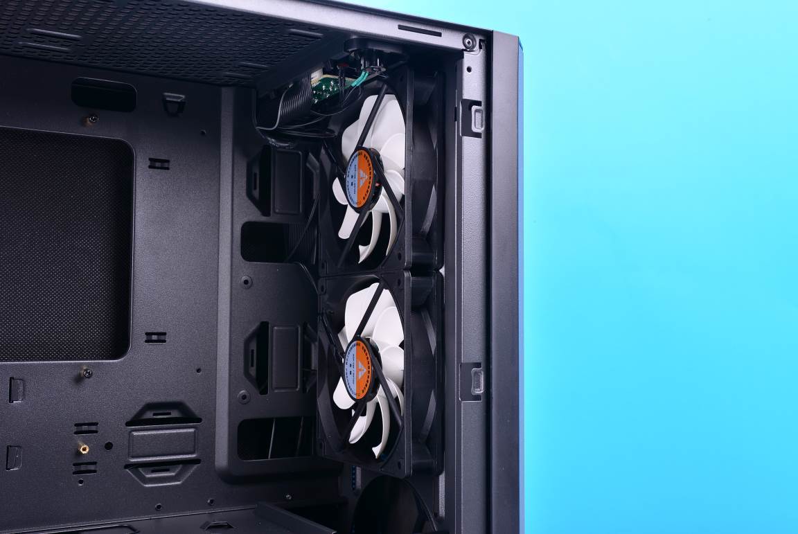 金河田静音机箱,金河田预见2机箱测评