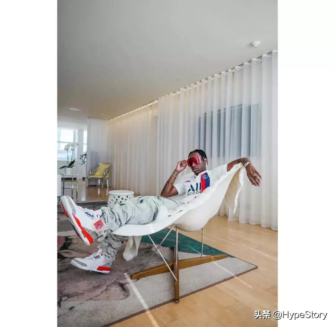 伦敦时装周惊艳全场，谁还敢说球衣不时髦？