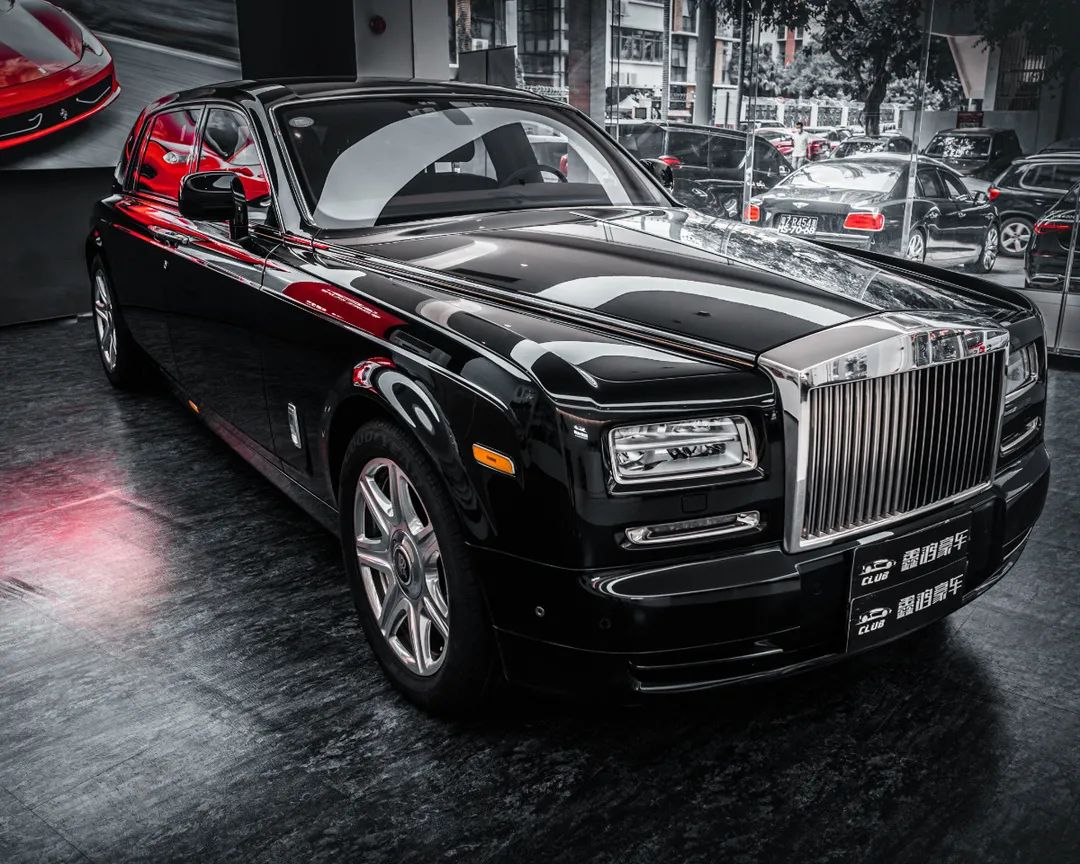 鑫鸿豪车租赁告诉您：租个豪车装“小可爱”能有多便宜