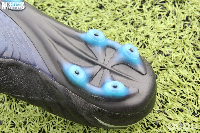 美津浓rebula3v2,美津浓rebulav1怎么样