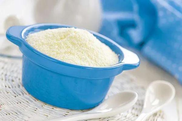 冲奶粉有什么方法可以不起泡,宝妈冲奶粉水温的烦恼