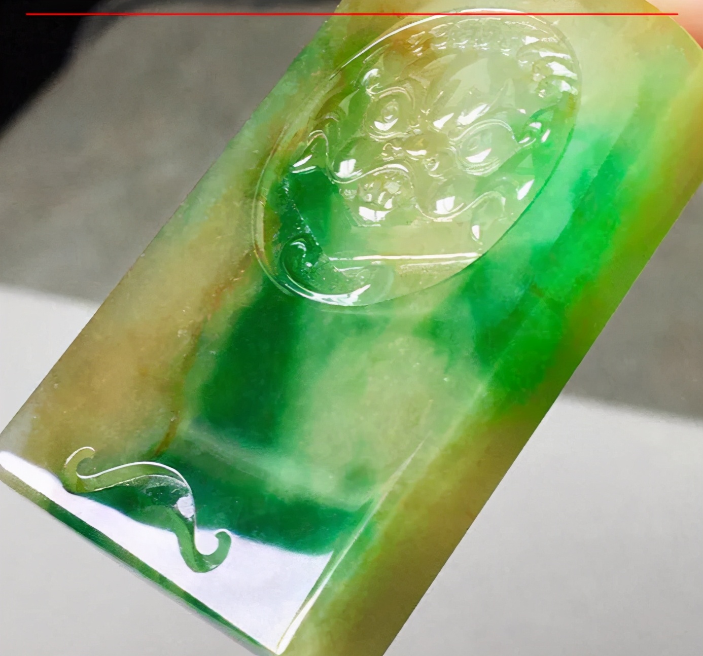 翡翠生肖题材,戴翡翠生肖寓意