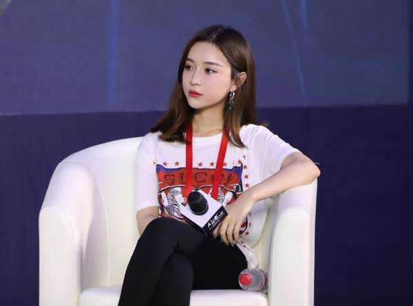 王思聪喜欢章若楠么,王思聪章若楠谁漂亮