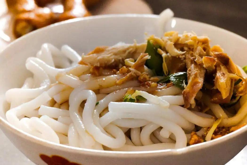 青岛旅游往返机票价格,青岛机票和住宿自由行