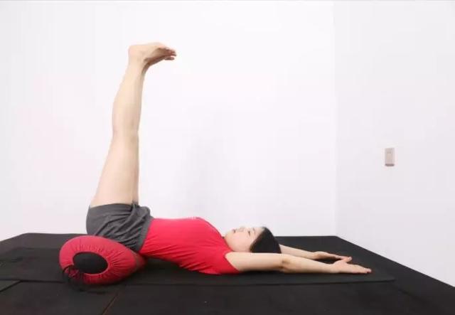 瑜伽治膝盖疼最好的方法,膝盖疼痛最新疗法之运动疗法