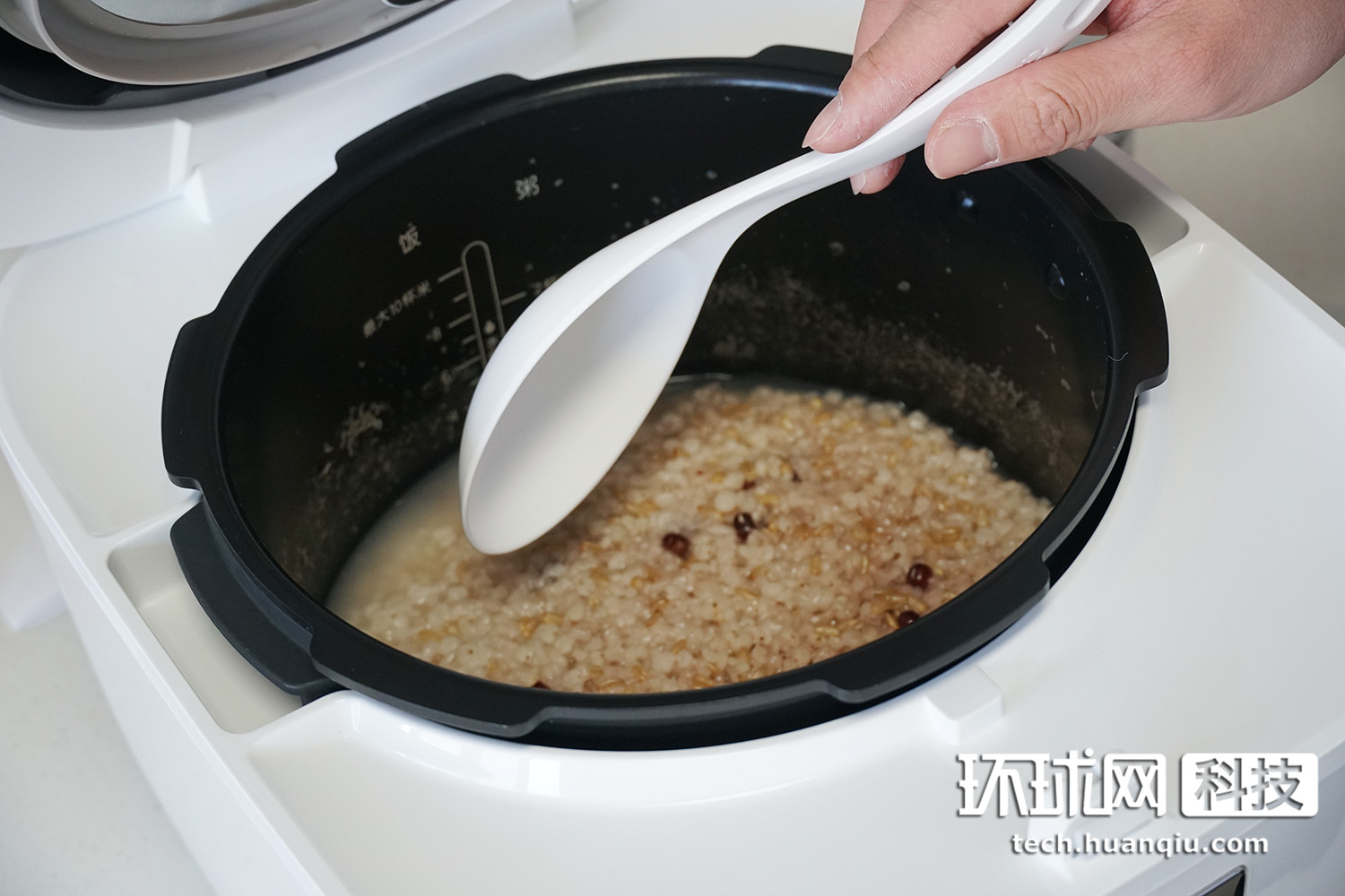 米家电压力锅是怎样操作的,米家智能电压力锅视频测评