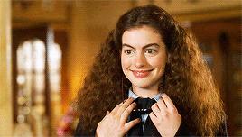 羊毛卷怎么烫头好看,今年流行烫头羊毛卷