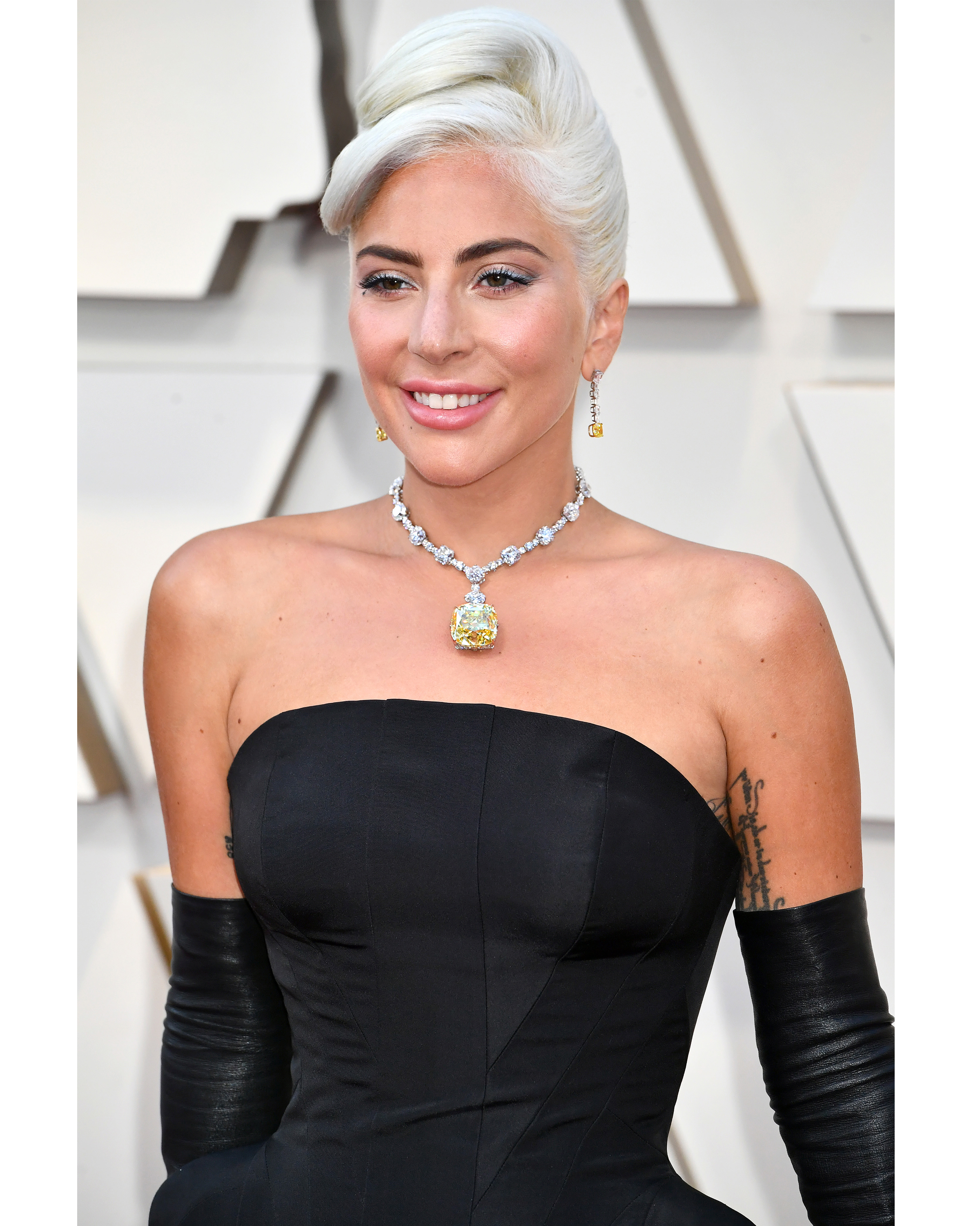 蒂芙尼黄钻珠宝首饰视频,蒂芙尼128克拉黄钻