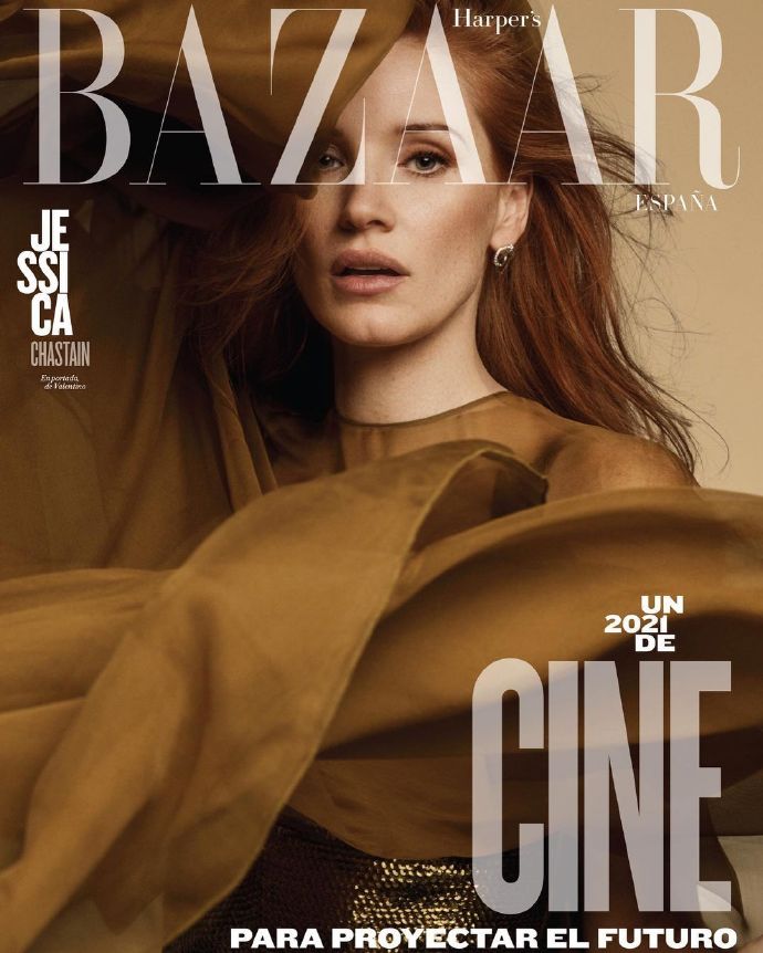 华伦天奴大秀红毯,华伦天奴粉红色红毯