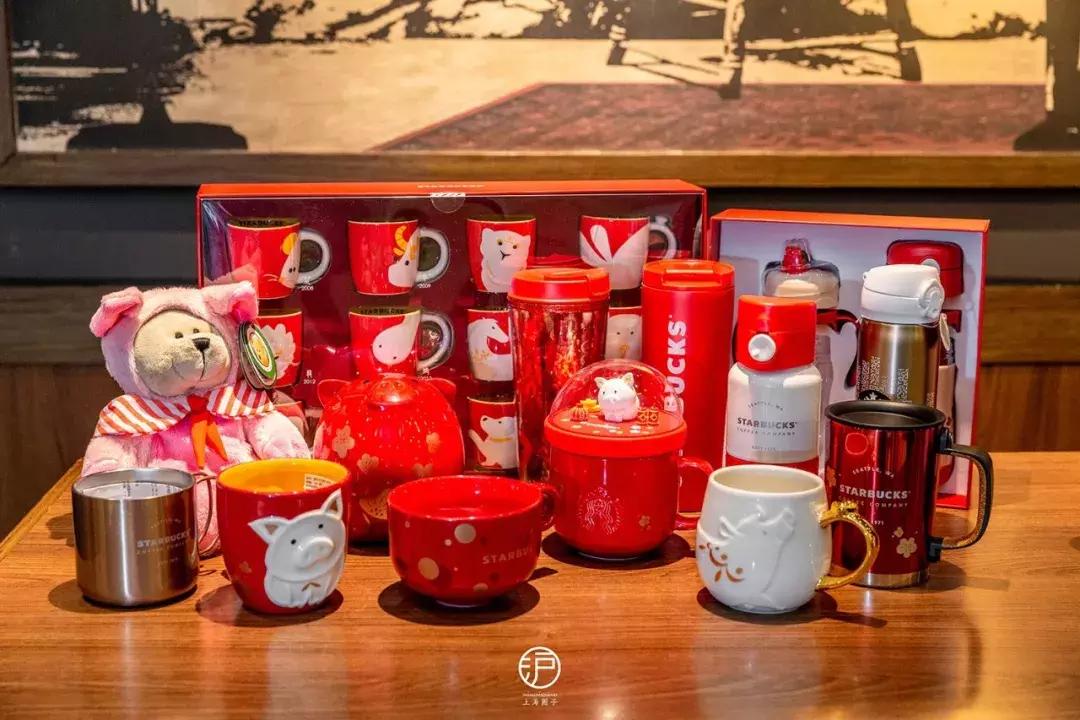 星巴克猪猪杯到哪预订,星巴克最新限定杯