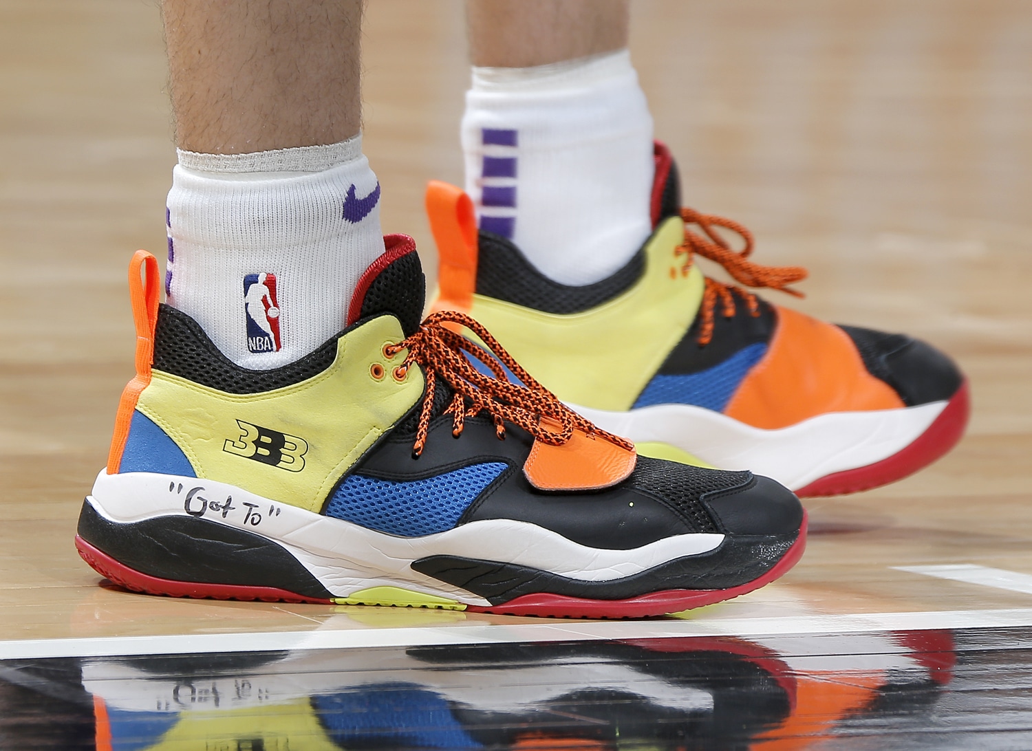NBA赛场最近三天篮球鞋精选集：鞋头们的赛季鞋王之争越发激烈