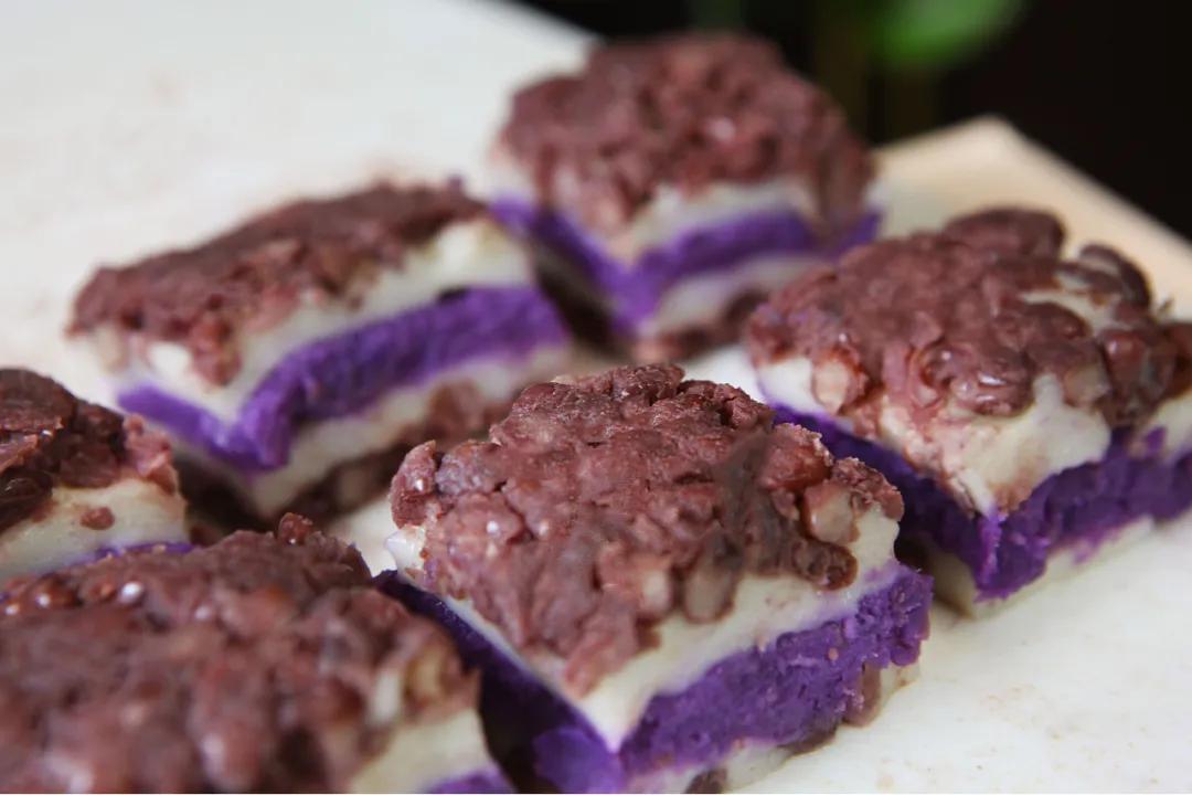 炎炎夏日不如做份甜品消消暑吧,夏日消暑甜品美味的红糖冰粉