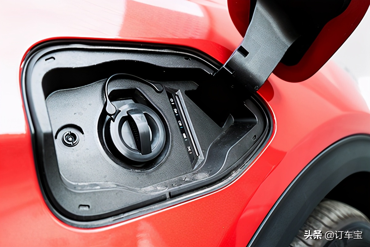 北汽新能源纯电suv汽车价格,新能源纯电suv极狐6座