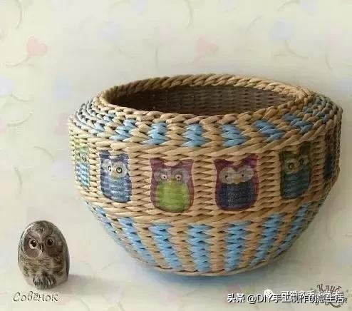 旧报纸变废为宝手工编织收纳筐,旧报纸制作简易的收纳筐