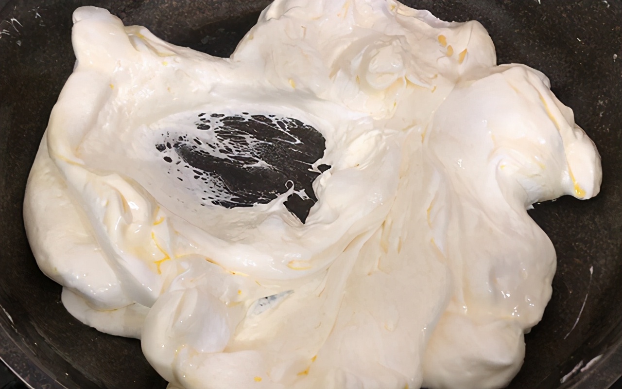 快过年了做软糯牛轧糖,自己做的牛轧糖味道棒棒哒