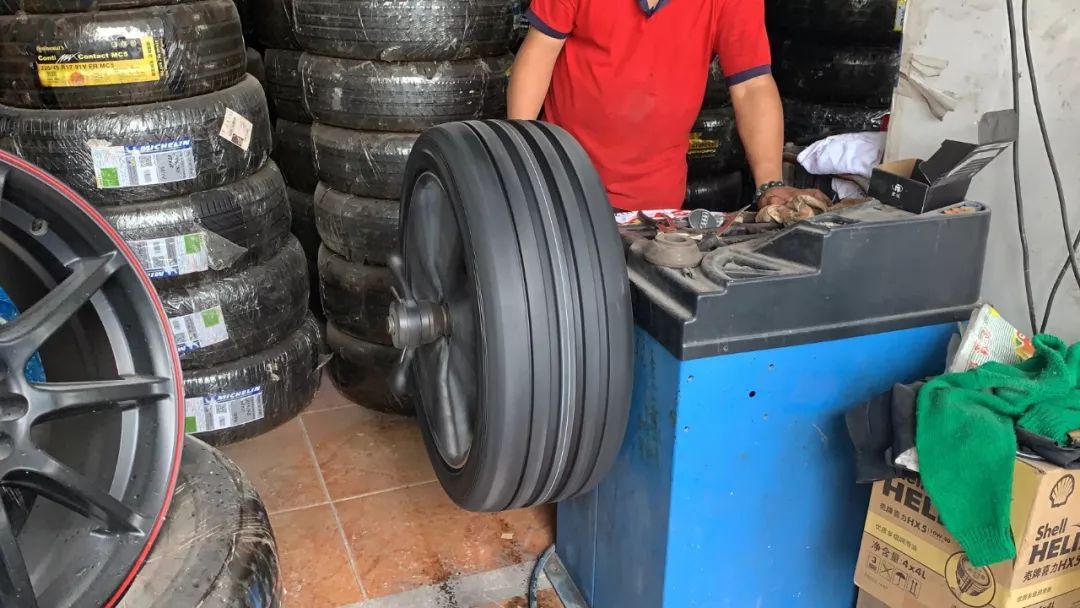 邓禄普maxx050属于什么轮胎,邓禄普20560r16轮胎