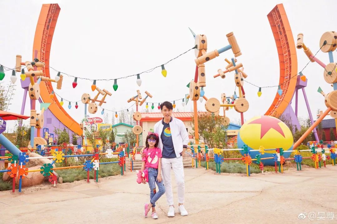 周杰伦自己拍的视频,周杰伦婴儿照