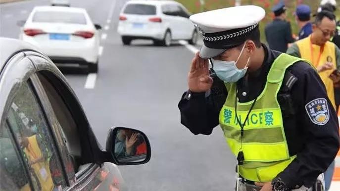 外地车偷偷闯进斗门被举报！惊动警察翻遍村子找他消毒！明起冷空气再袭珠海！