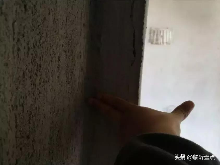 入户门没有门框!卫生间没有排风口…景城花园“好房子”遭吐槽