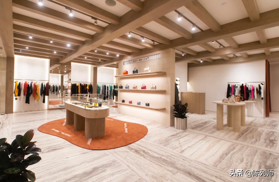 offwhite风格,白色品牌陈列搭配