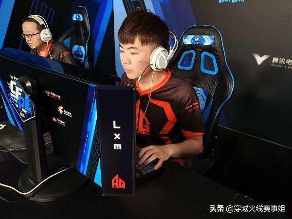 残局秀TIME：小莫天秀1v4，X1mo子豪8秒2v5绝杀SV