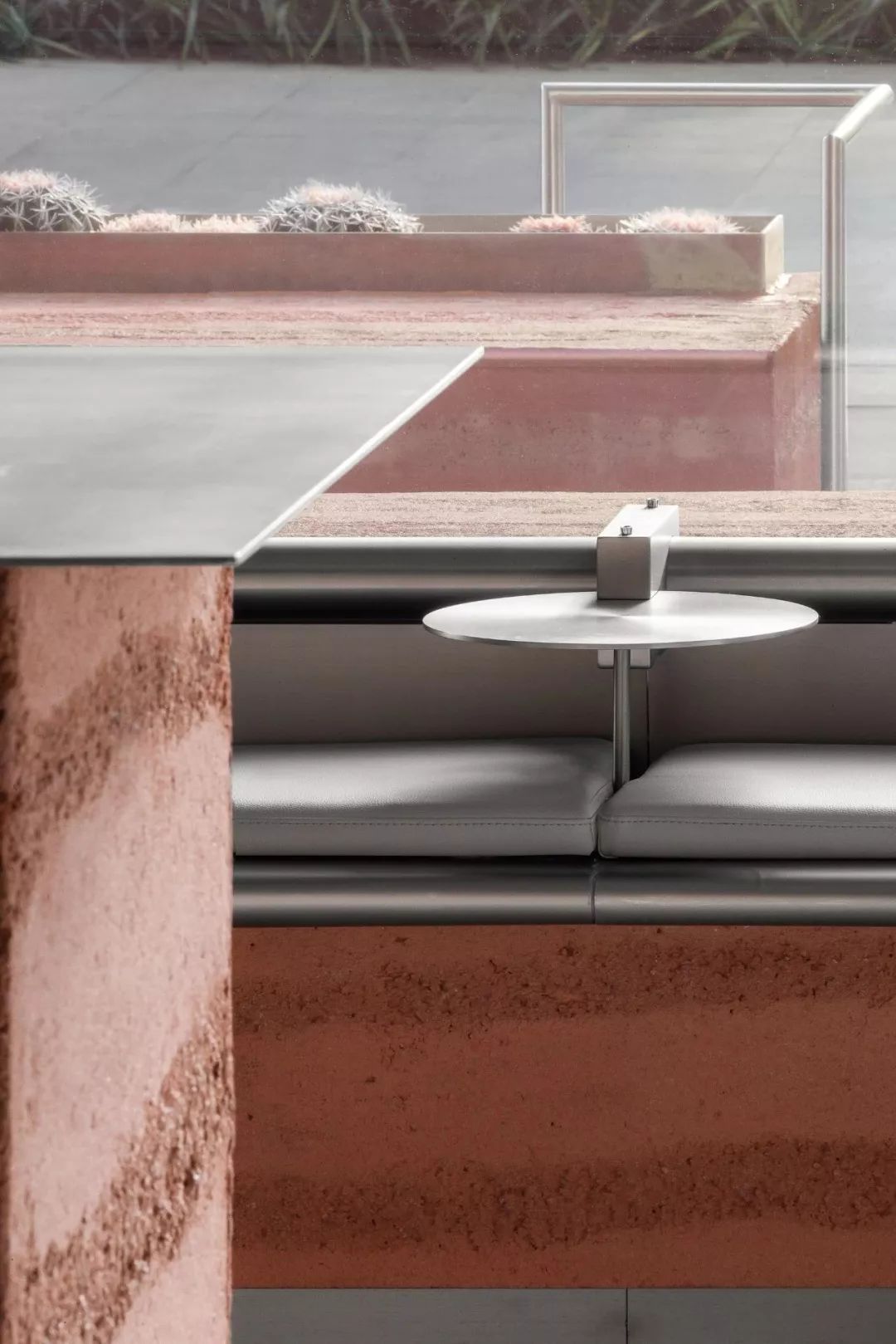 服装人要哭了！年利润4亿、估值90亿的喜茶竟然跨界服装行业？