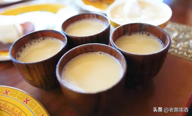 青稞酒与汾酒哪个好喝,老字号青稞酒和黄盖汾酒对比