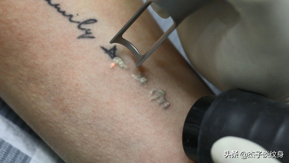 哪里洗纹身比较好一点,在哪里洗纹身较好